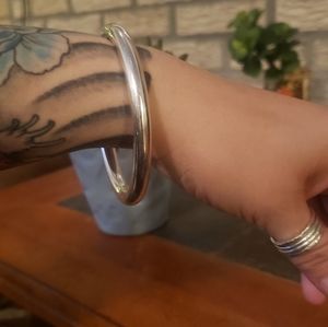 SOLID, HEAVY 99 grams of pure sterling silver bangle